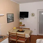 Apartament Madlena *