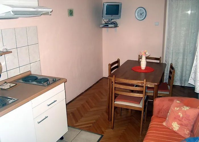 Madlena Brodarica (Sibenik-Knin)